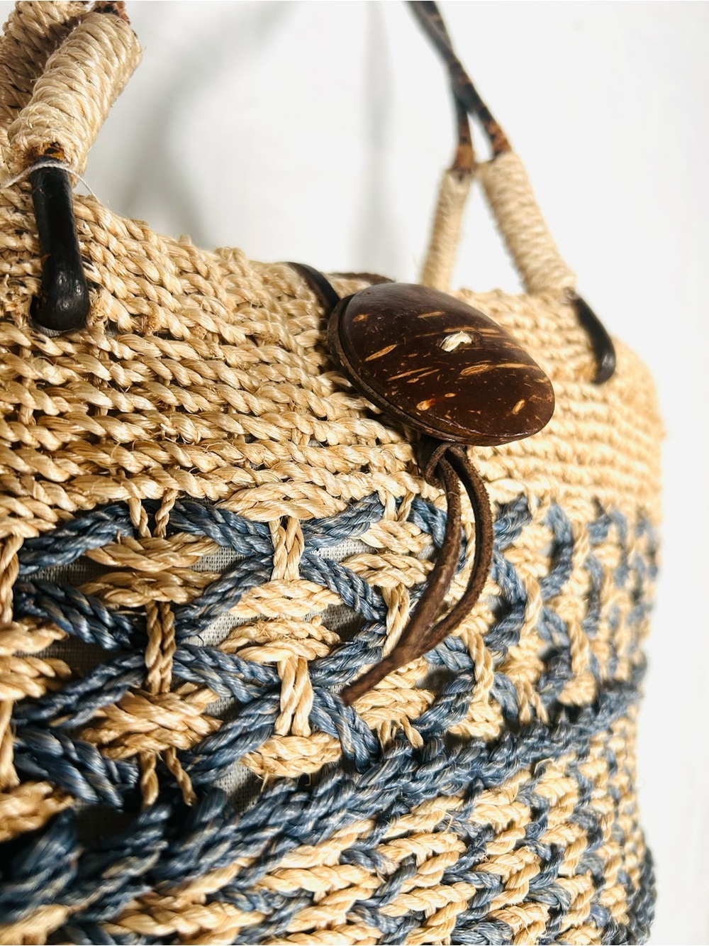 Vintage Y2K Woven Abaca Straw Purse - Picture 13 of 14